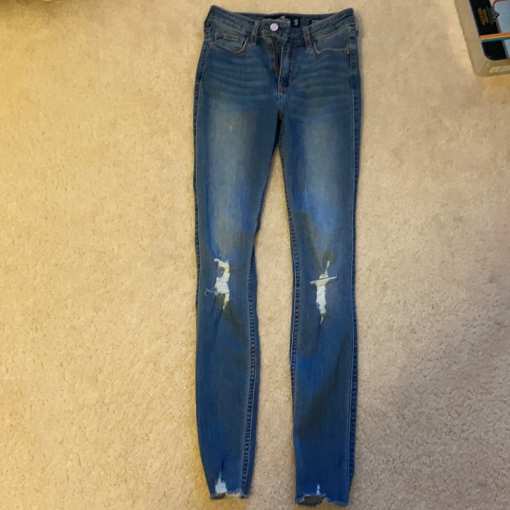 Hollister ripped skinny jeans
